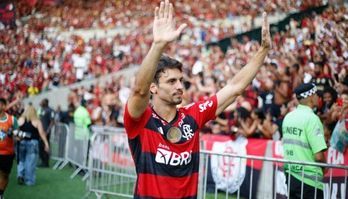 Com carreira marcada por lesões, Rodrigo Caio avalia aposentadoria (Rodrigo Caio avalia aposentadoria após saída do Flamengo)
